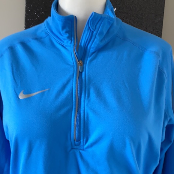 Nike Women’s Dri Fit Training 1/4 Zip Top - Picture 2 of 12